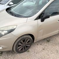 RICAMBI RENAULT SCENIC III X-MOD 2012 MOTORE K9K J