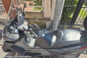 Kymco 350i Downtown