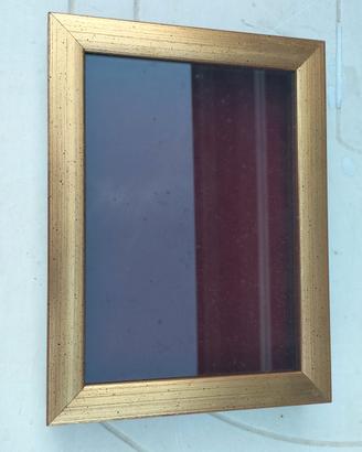 Bacheca cm 18*24 con cornice dorata
