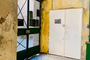 Uso deposito vicolo Guaimaro IV Salerno