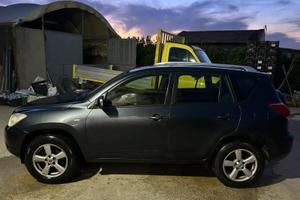 TOYOTA RAV4 2.2 D-4D 136cv LUXURY