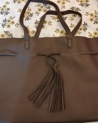 Borsa capiente