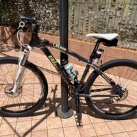 Bici Bianchi Kuma 27,1