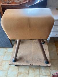 1Cavallina grande+1piccola+1pedana