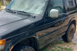 Mitsubishi Pajero autocarro 93