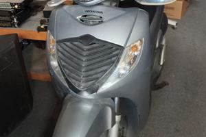 Honda SH 150  9000 km  2005  accessori 