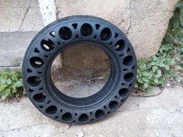 Copertone pieno per monopattino elettronico