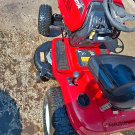 trattorino tagliaerba