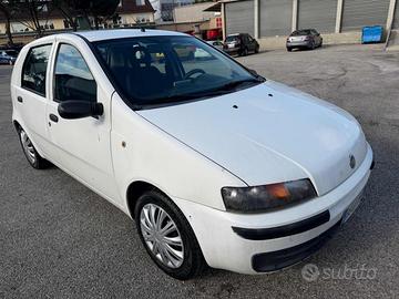 FIAT Punto 199,605km 1.2i 16V cat 5p HLX Stupend