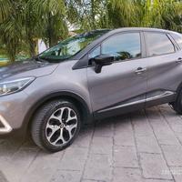 Renault Captur 1.5 diesel 90 CV restyling full led