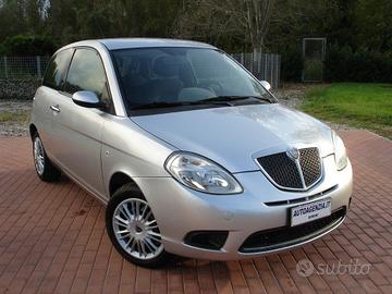 LANCIA Ypsilon 1.3 MJT 75 CV Oro