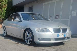BMW 320i coupé 