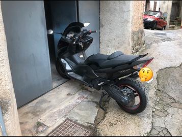 Yamaha Tmax 500