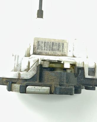 SERRATURA ANTERIORE DESTRA FIAT 500 Serie 51827593