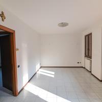 BELIOIOSO centro 2locali,box e cantina