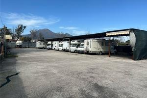 Posti Coperti per Camper e Roulotte
