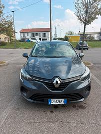 Renault clio 2021 5 porte