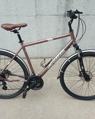 Bici trekking STUDIO 28"