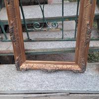 Cornice dorata antica