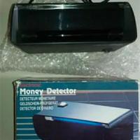Rilevatore banconote false
