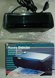 Rilevatore banconote false