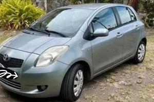 toyota Yaris 1.4d con gancio traino 