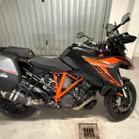 KTM super duke 1290 gt