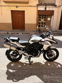 Benelli trk 502 x