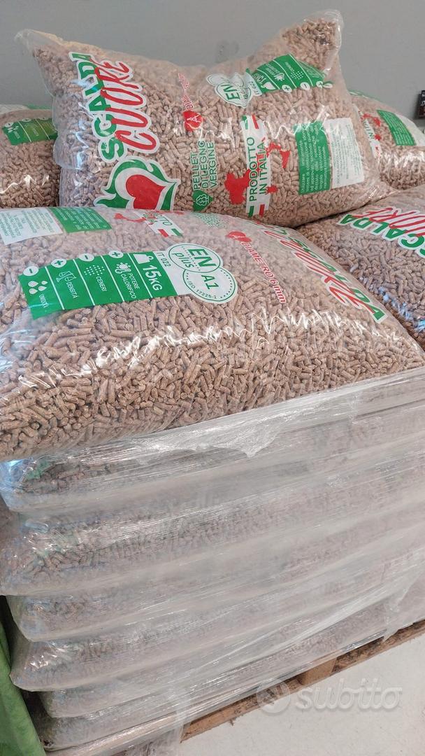 Sacchi Pellet 15 kg - Giardino e Fai da te In vendita a Verbano-Cusio-Ossola