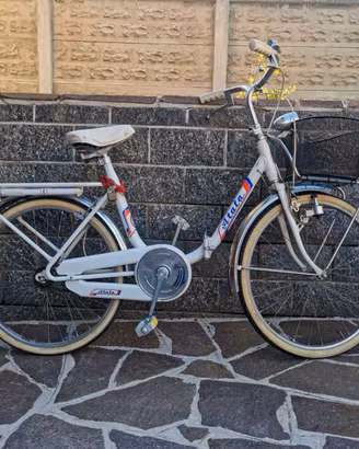 Bicicletta donna vintage Atala modello Graziella