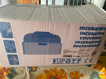 Incubatrice uova con gira uovo