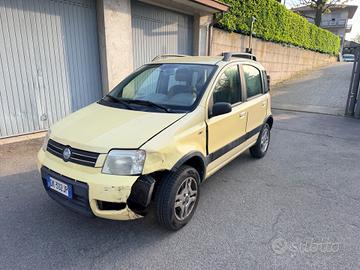 PANDA INCIDENTATA 1.3 MJT 16V 4x4