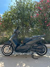 Piaggio Beverly Police