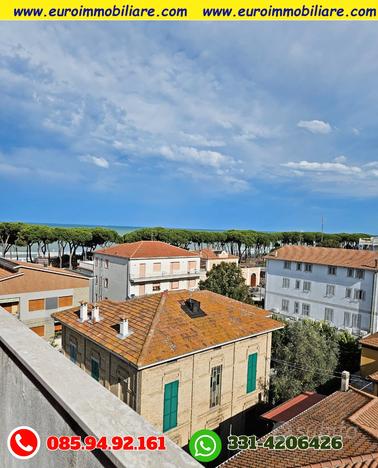 Attico in centro con vista mare