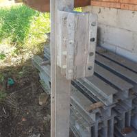 15 Piantane  xcancelli per stalla