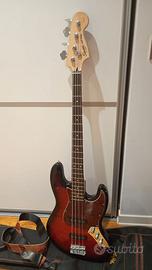 Squier jazz bass