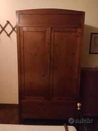 Armadio due ante antico