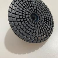 Disco diamantato per levigare e lucidare pavimenti