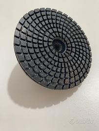 Disco diamantato per levigare e lucidare pavimenti