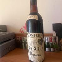 Bottiglia di barolo