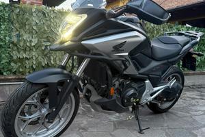 Honda NC 750 cambio manuale