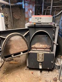 caldaia a legna a fiamma rovesciata Unical 40 Kw