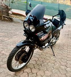 Hobda Africa twin 750
