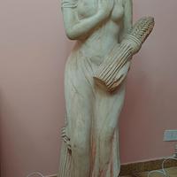 statua marmo Carrara e terracotta senese lavorate 