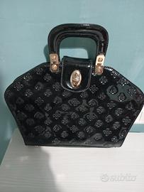 borsa con manico e tracolla 