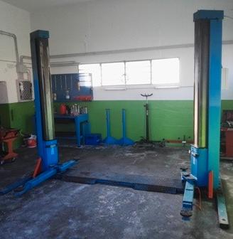Officina completamente attrezzata