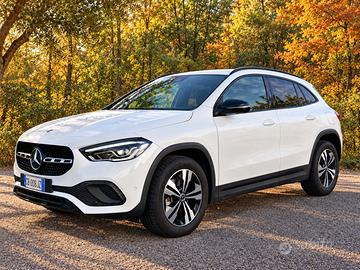 Mercedes-benz GLA 200 Mercedes Automatic Sport 163