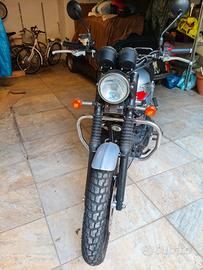 vedo scrambler Triumph 900