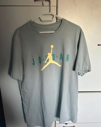 t-shirt Jordan taglia xl