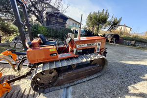 Trattore agricolo cingolato 665 c Montagna Fiat
